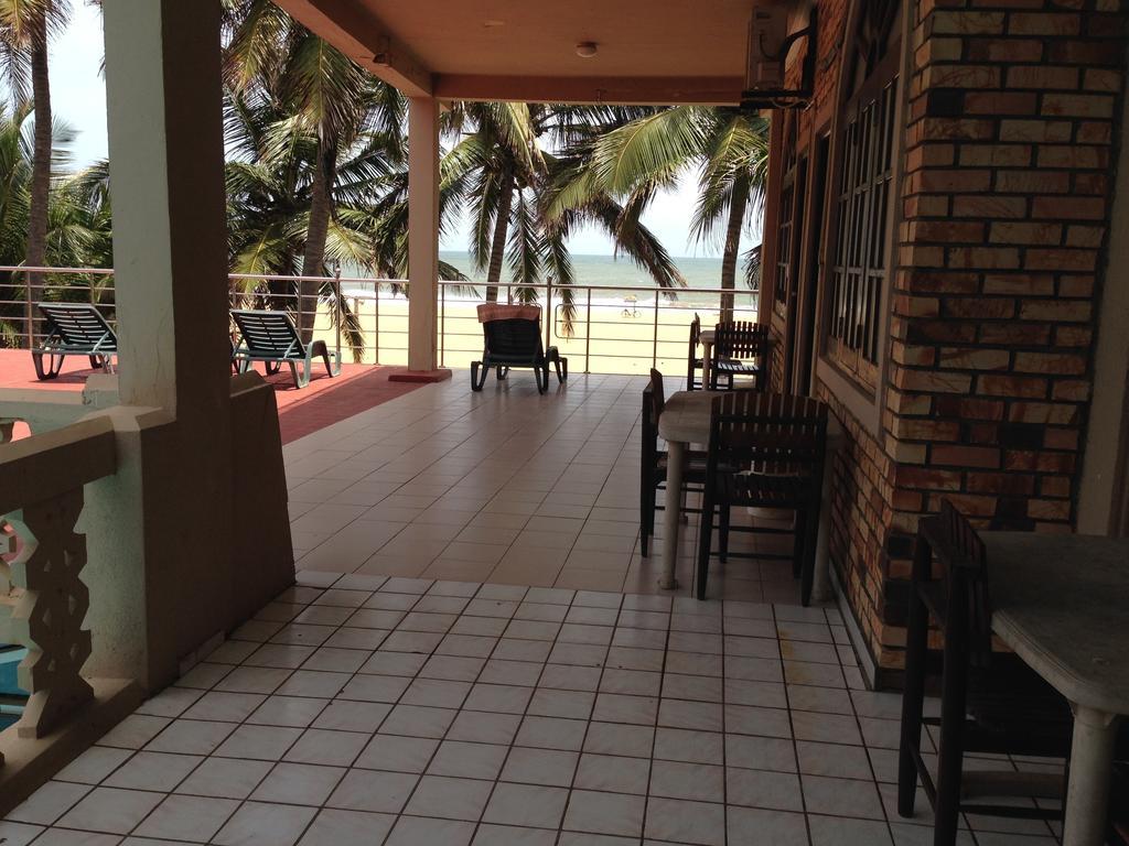 Oasis Beach Resort Negombo Exteriör bild