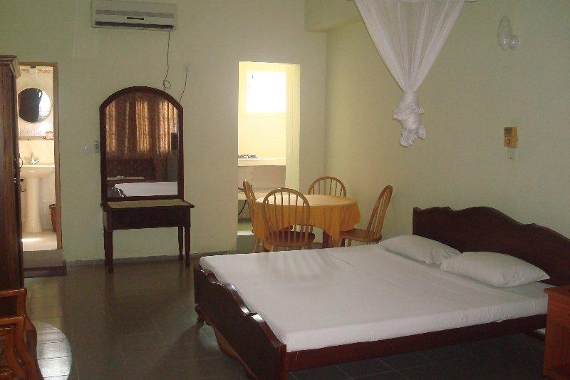 Oasis Beach Resort Negombo Exteriör bild